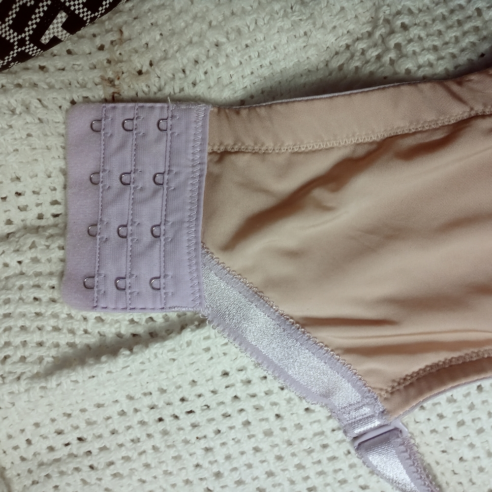 Bra - Picture 3 of 4